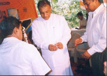 2003.01.23 - Akta Patra Pradanaya at sri visuddharamaya in Kurunegala (8).jpg